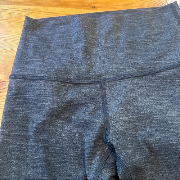 Lululemon legging size 2 gray ankle length - Picture 2 of 8